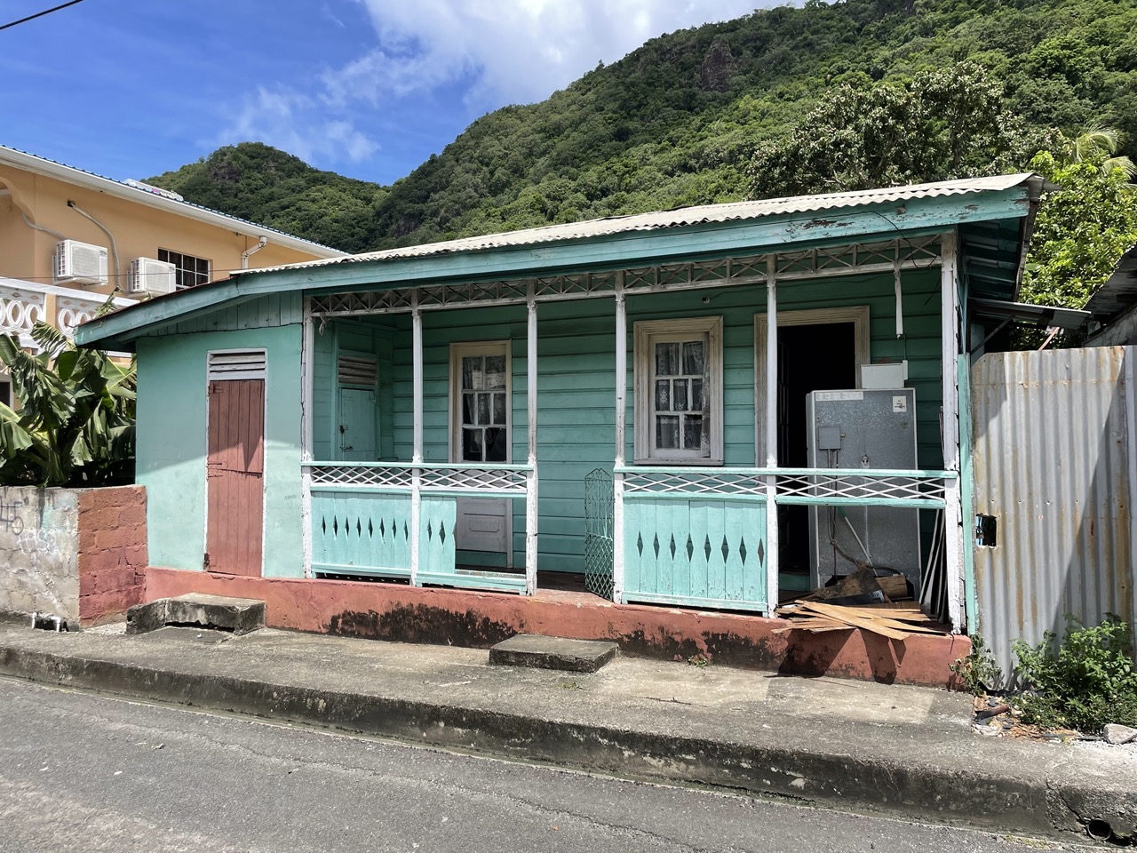 soufriere fixer upper houses for sale