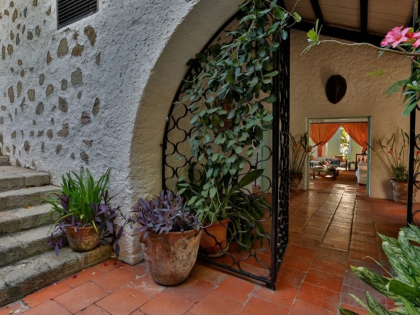 Mango Point Villa