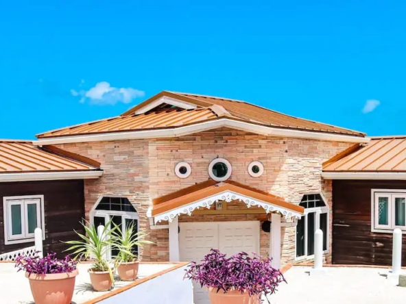 Villa For Rent In Cas en Bas home