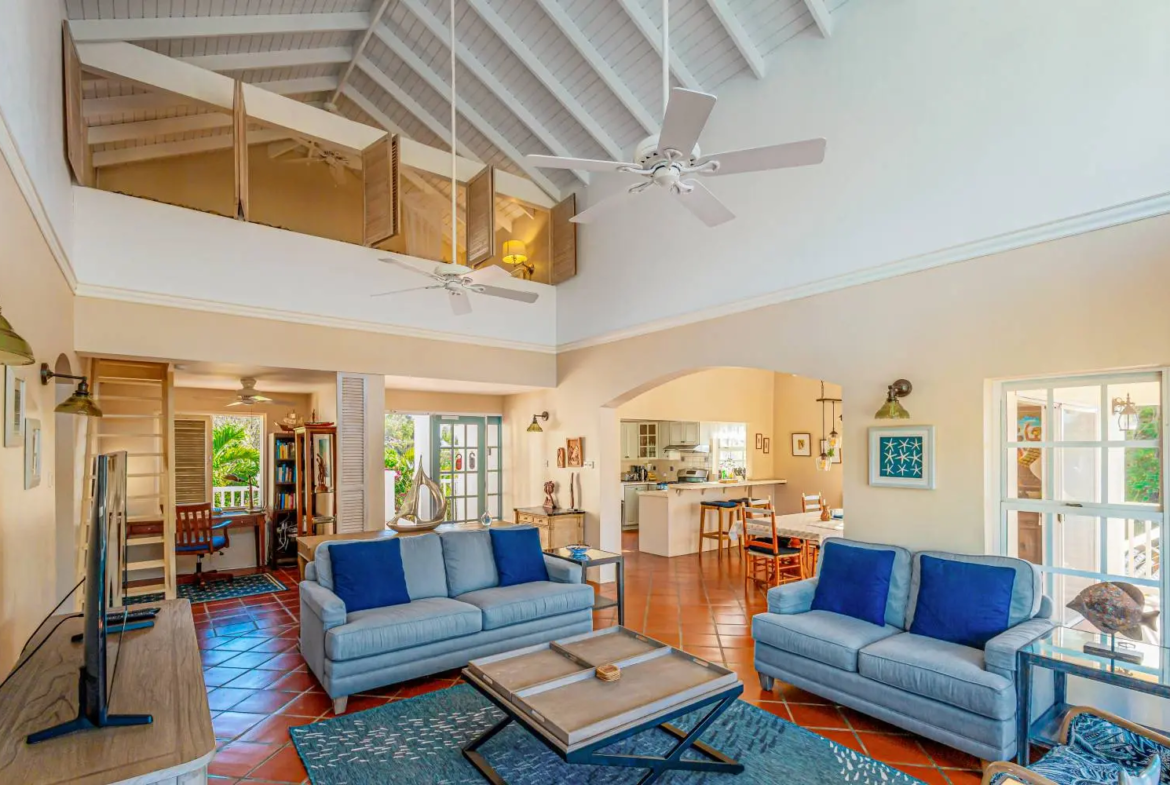 4 Bed Villa For Sale in Marigot Bay St Lucia living room