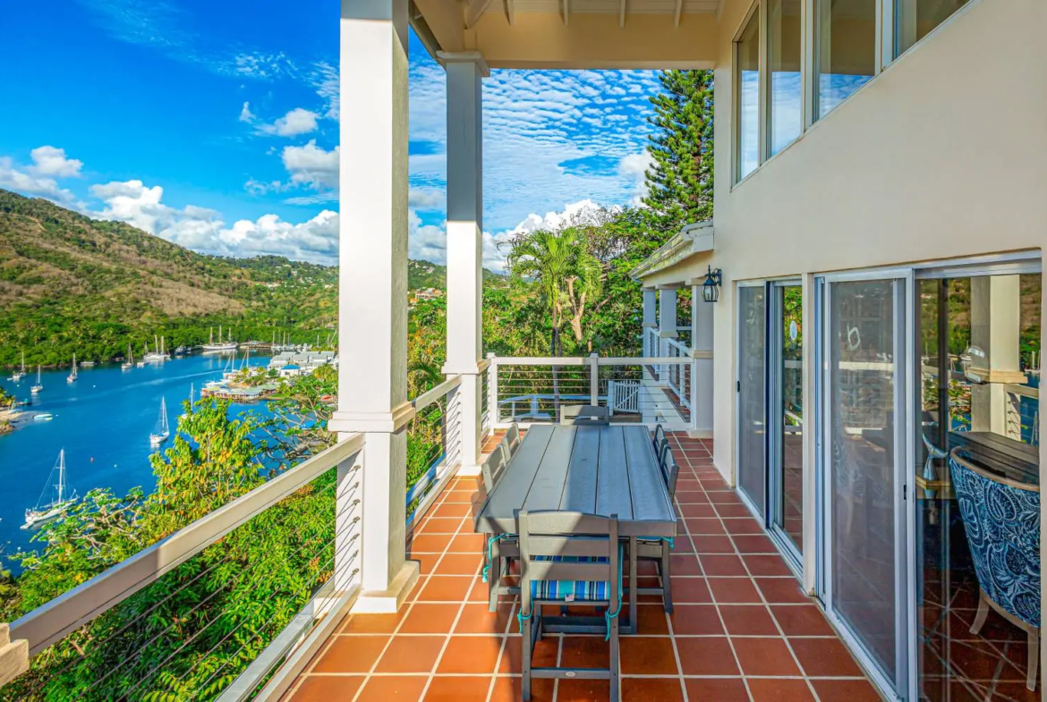 4 Bed Villa For Sale in Marigot Bay St Lucia yatchs