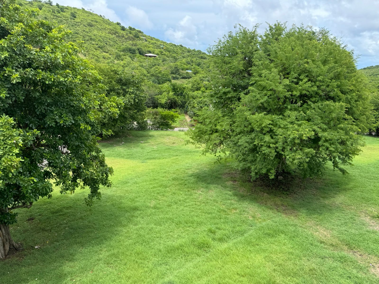 land for sale in cas en bas gros islet